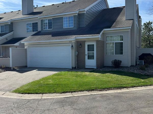 4126 Durham Court, Unit 136, Eagan, MN 55122