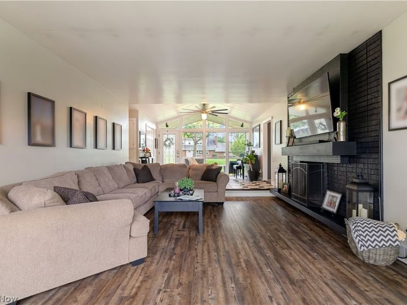 1331 Buena Vista Street NE, Canton, OH 44714 Photo 16