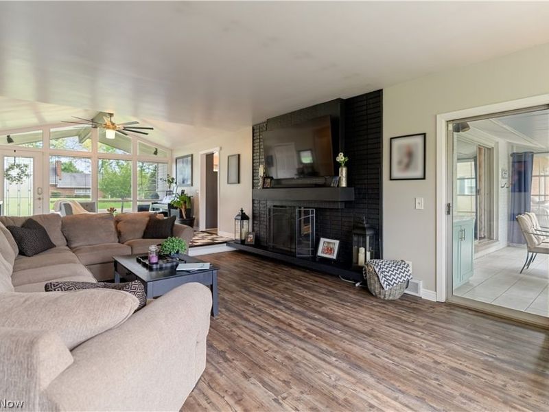 1331 Buena Vista Street NE, Canton, OH 44714 Photo 18