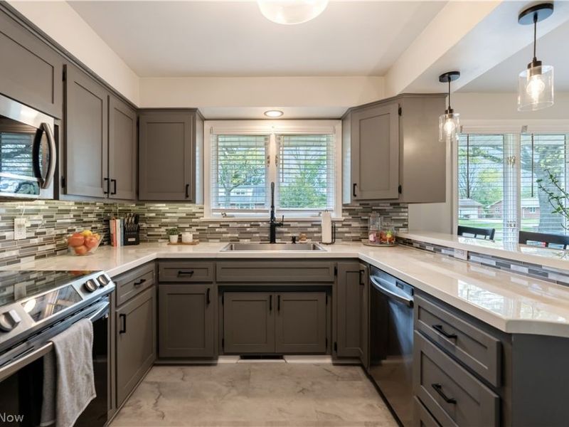 1331 Buena Vista Street NE, Canton, OH 44714 Photo 21