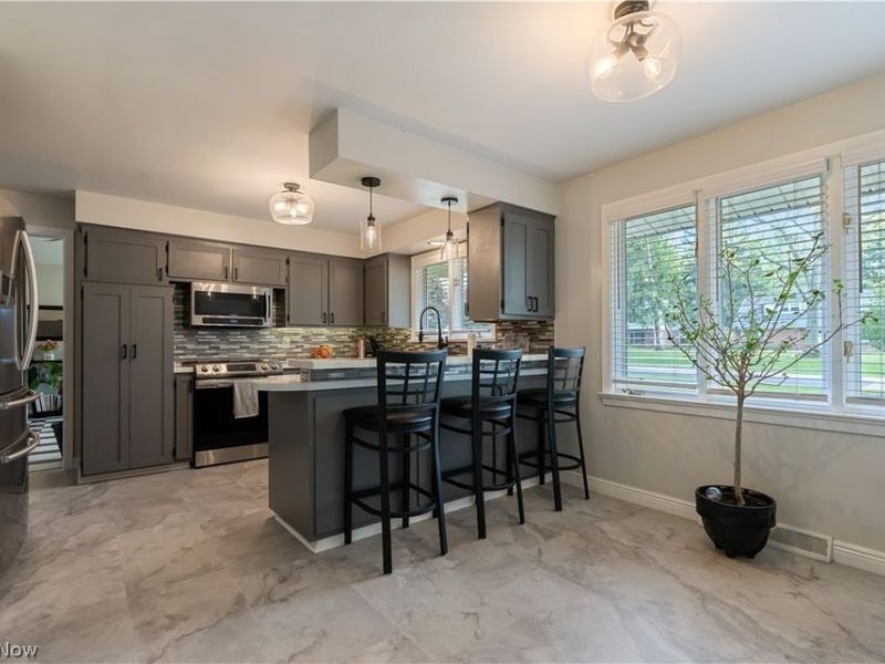 1331 Buena Vista Street NE, Canton, OH 44714 Photo 23