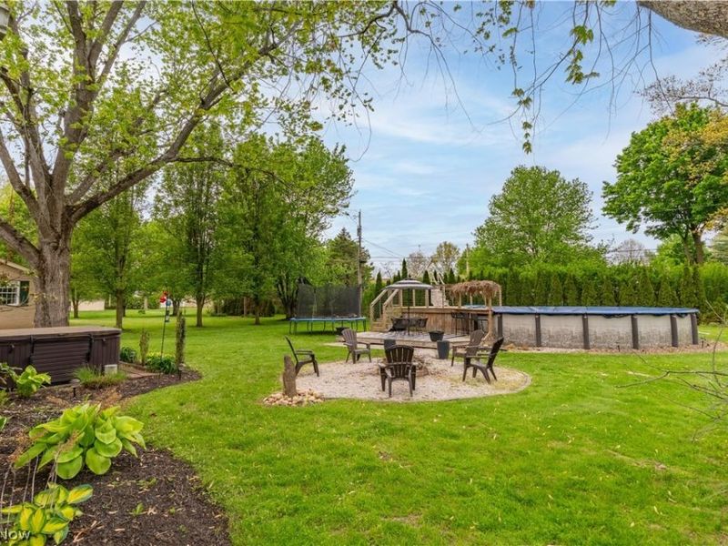 1331 Buena Vista Street NE, Canton, OH 44714 Photo 3