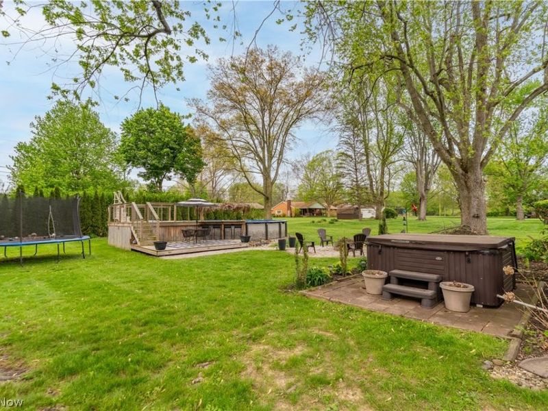 1331 Buena Vista Street NE, Canton, OH 44714 Photo 4