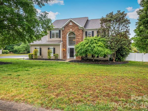 14738 Pomerol Lane, Pineville, NC 28134