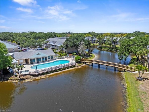 162 Pebble Shores DR, Unit 101, NAPLES, FL 34110