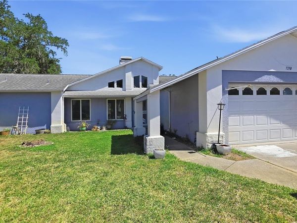 7203 BRAMBLEWOOD DRIVE , PORT RICHEY, FL 34668