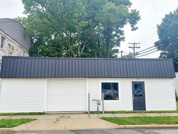 111 W 7th Street , Marysville, OH 43040