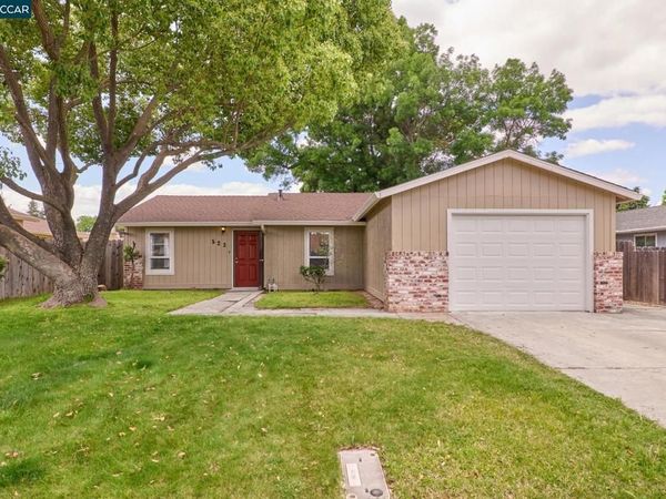 523 Robert Ave, Ripon, CA 95366