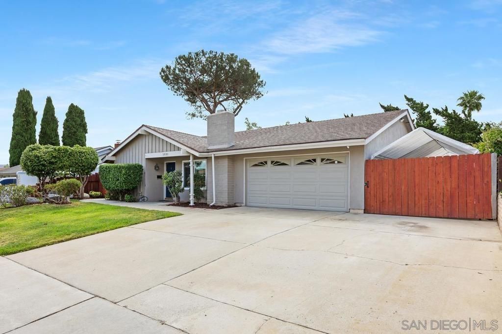 1531 Oak Hill Dr, Escondido, CA 92027 Main Photo