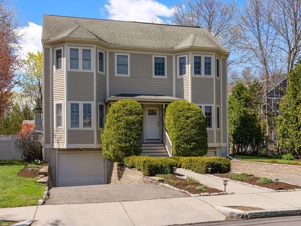 73 Oak Ave, Unit 1, Newton, MA 02465