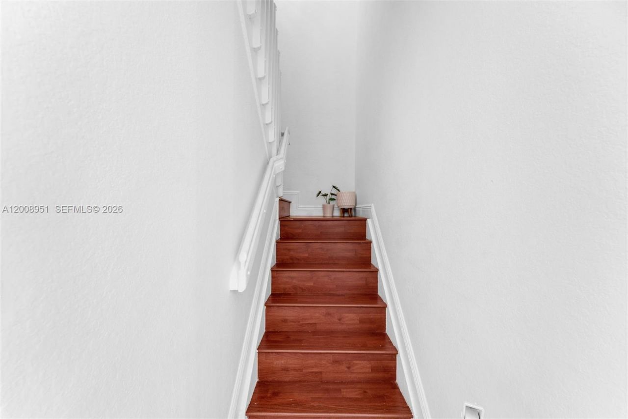 2406 NE 41st Pl , Homestead, FL 33033 Photo