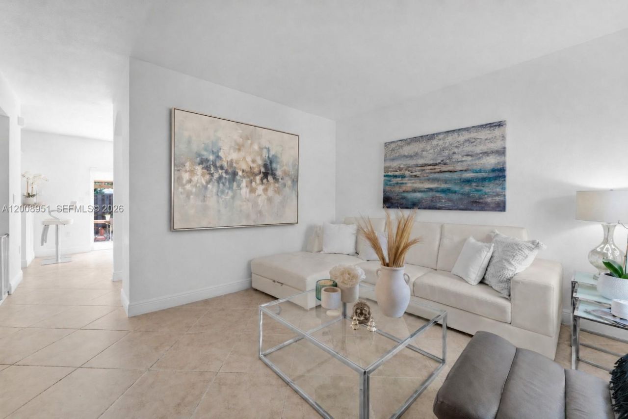 2406 NE 41st Pl , Homestead, FL 33033 Photo