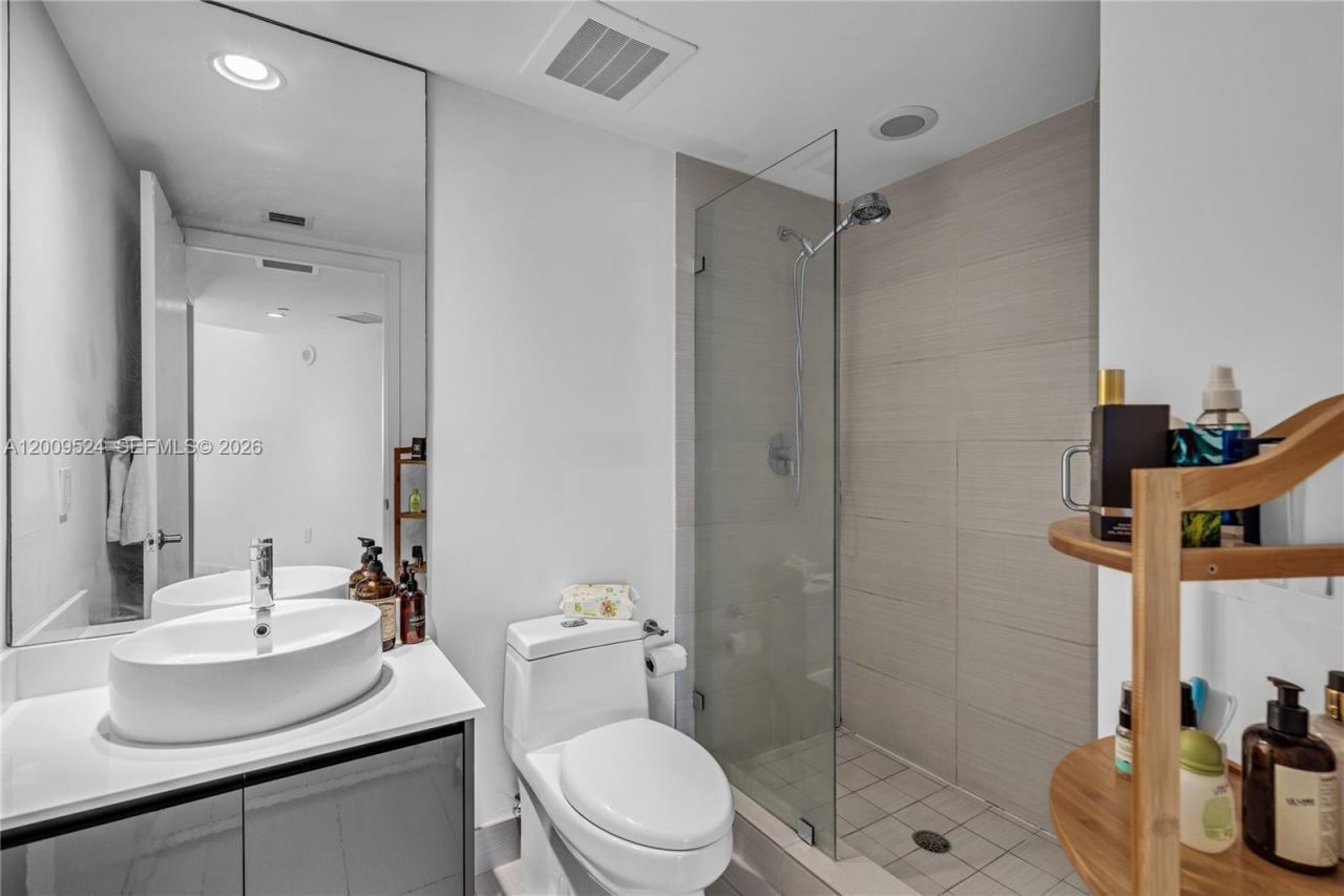 31 SE 6th St , Unit 702, Miami, FL 33131 Photo