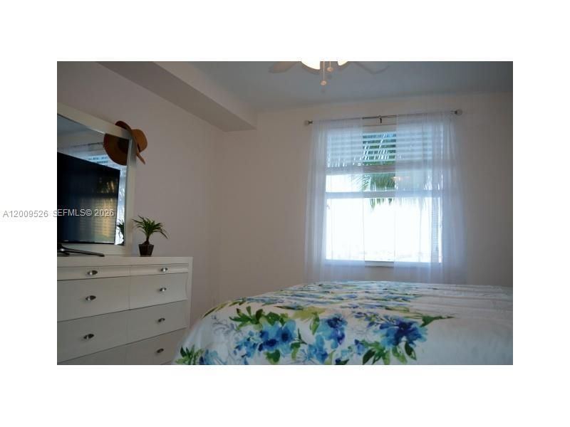 17100 N Bay Rd, Unit 1307, Sunny Isles Beach, FL 33160 Photo