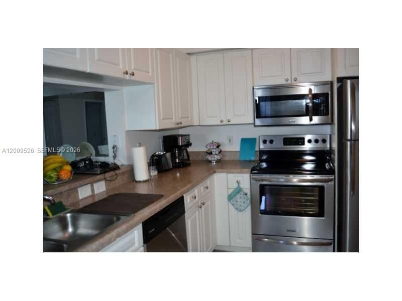17100 N Bay Rd , Unit 1307, Sunny Isles Beach, FL 33160 Photo