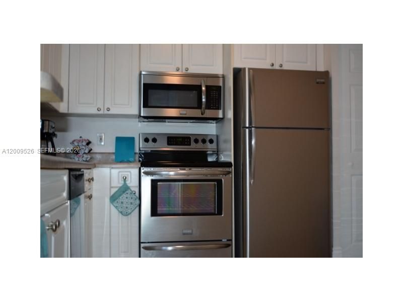 17100 N Bay Rd, Unit 1307, Sunny Isles Beach, FL 33160 Photo