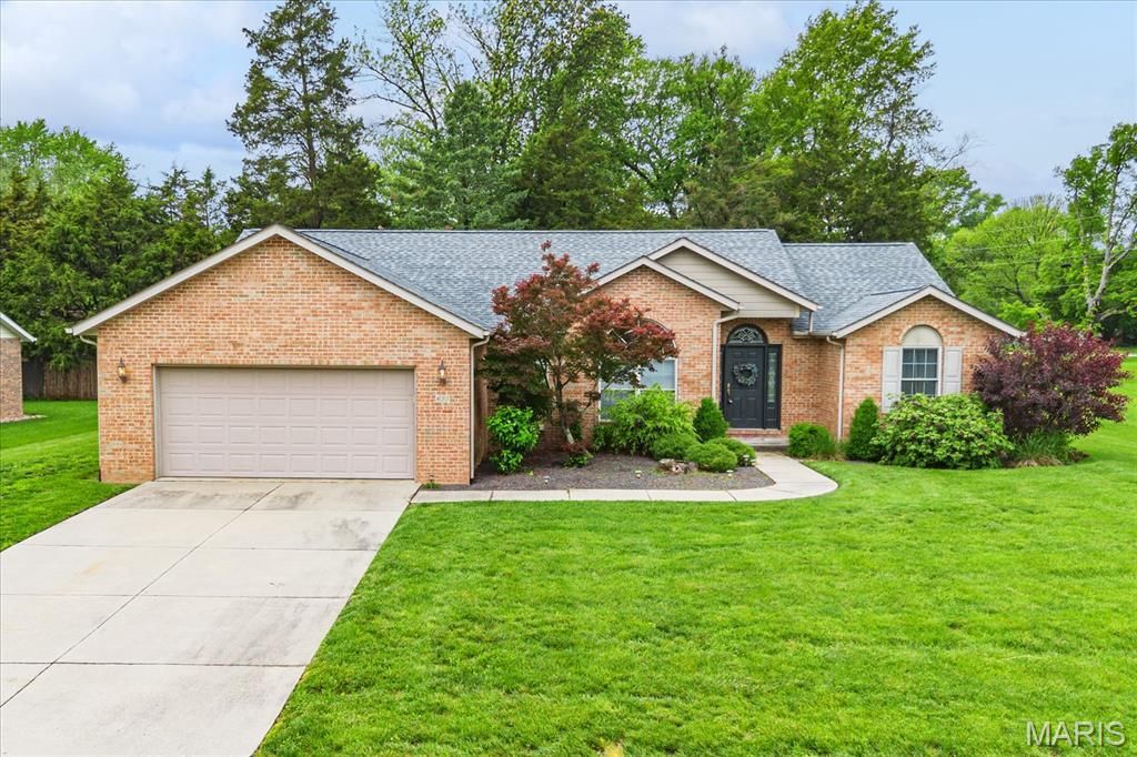 432 Meadowlark Lane , Belleville, IL 62220 Main Photo