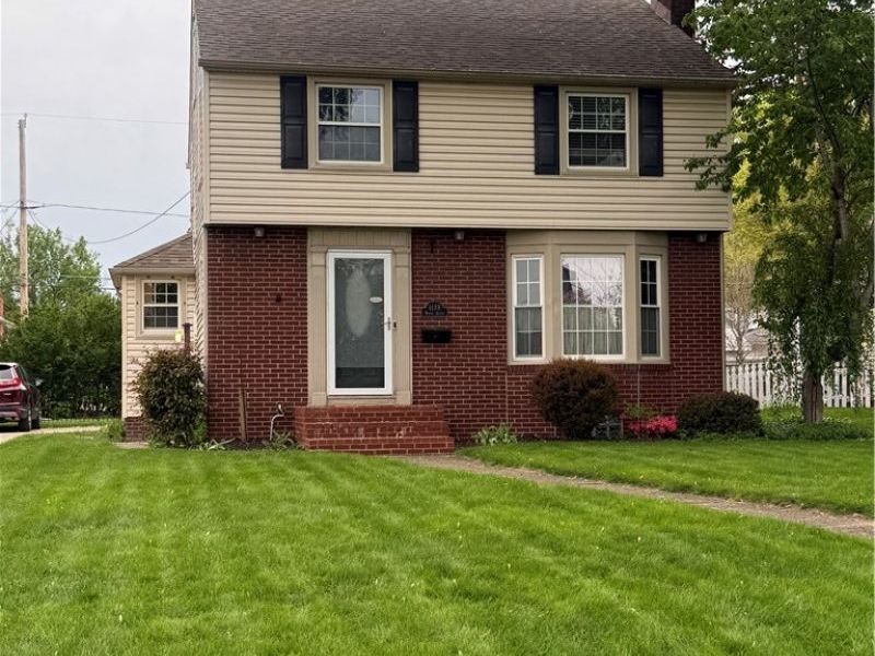 1139 Manor Avenue SW, Canton, OH 44710 Photo 1