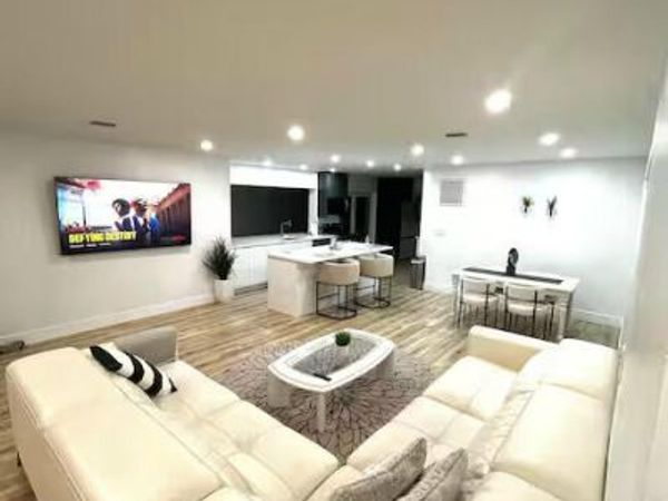 739 SE 12th Avenue, Deerfield Beach, FL 33441