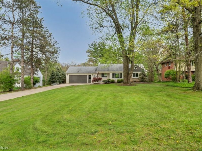 7973 Skyline Drive, Broadview Heights, OH 44147 Photo 3