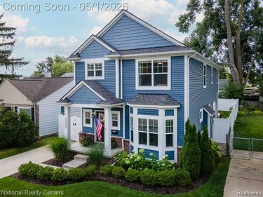 2220 Barrett Avenue, Royal Oak, MI 48067