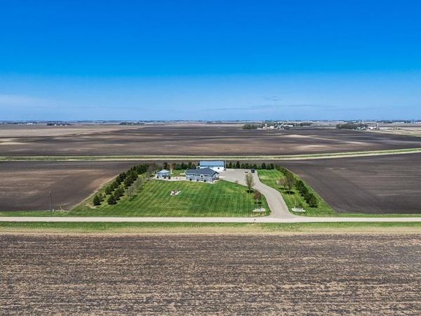 17371 220th Street , Lucan, MN 56255