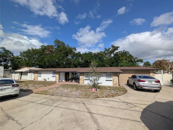 911 BEAR LAKE ROAD , APOPKA, FL 32703