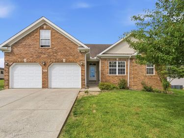 102 Blowing Tree Drive, Georgetown, KY 40324