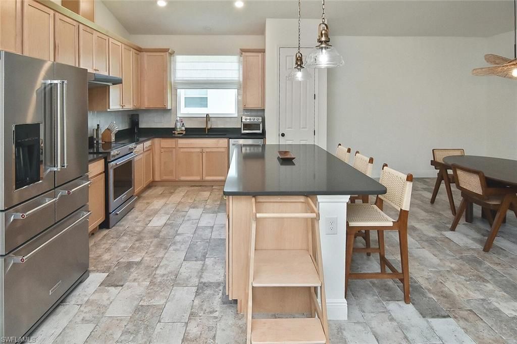 6688 Estero Bay Dr, Fort Myers, FL 33908 Photo