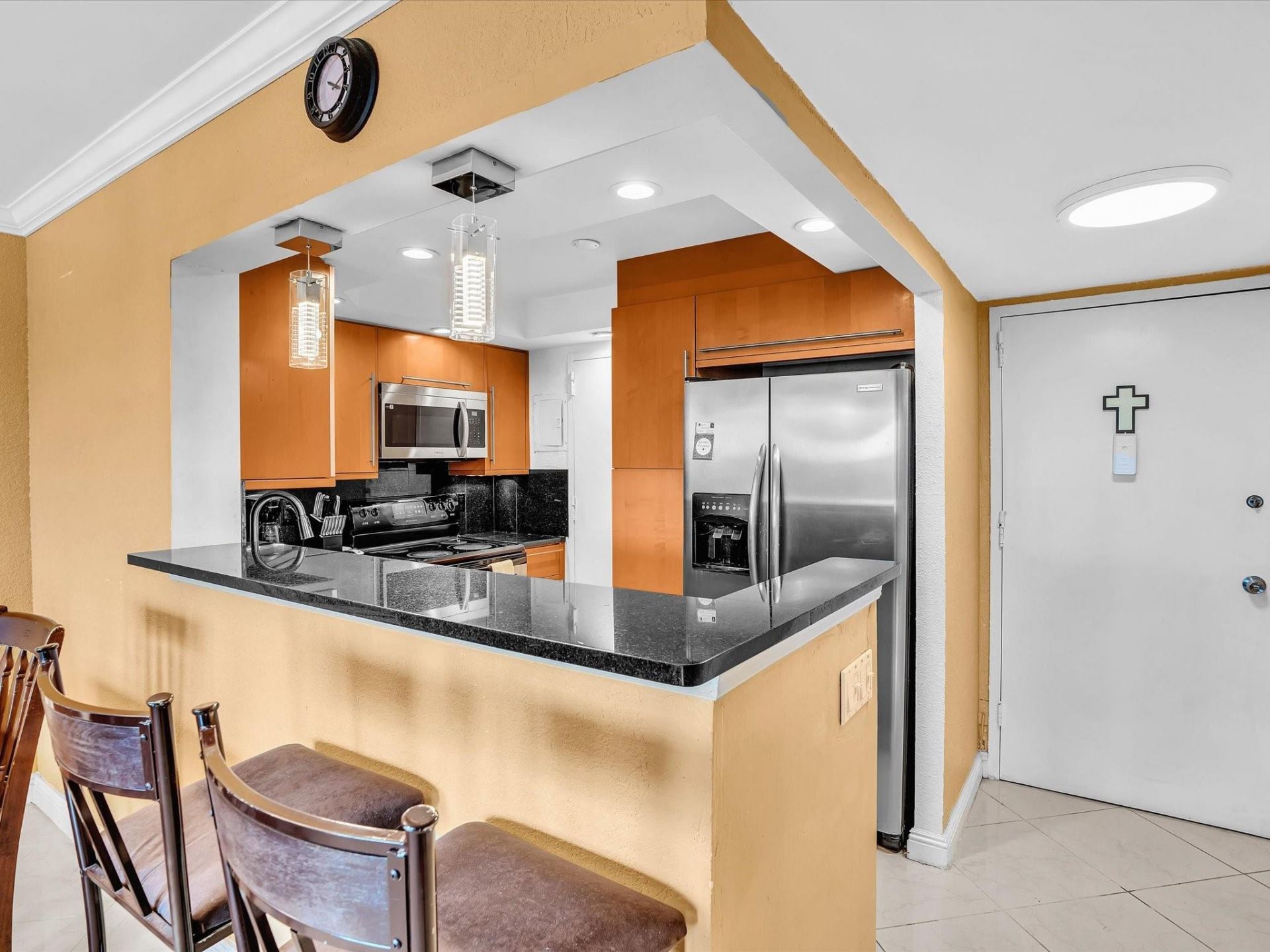 401 Golden Isles Drive, Unit 1007, Hallandale Beach, FL 33009 Photo