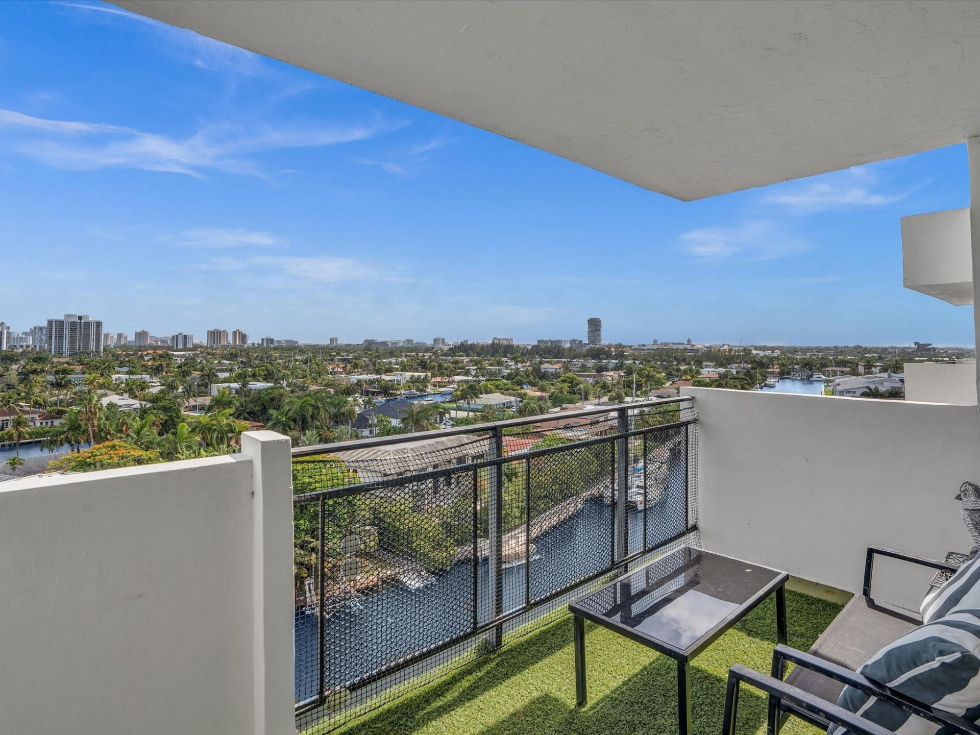 401 Golden Isles Drive, Unit 1007, Hallandale Beach, FL 33009 Photo