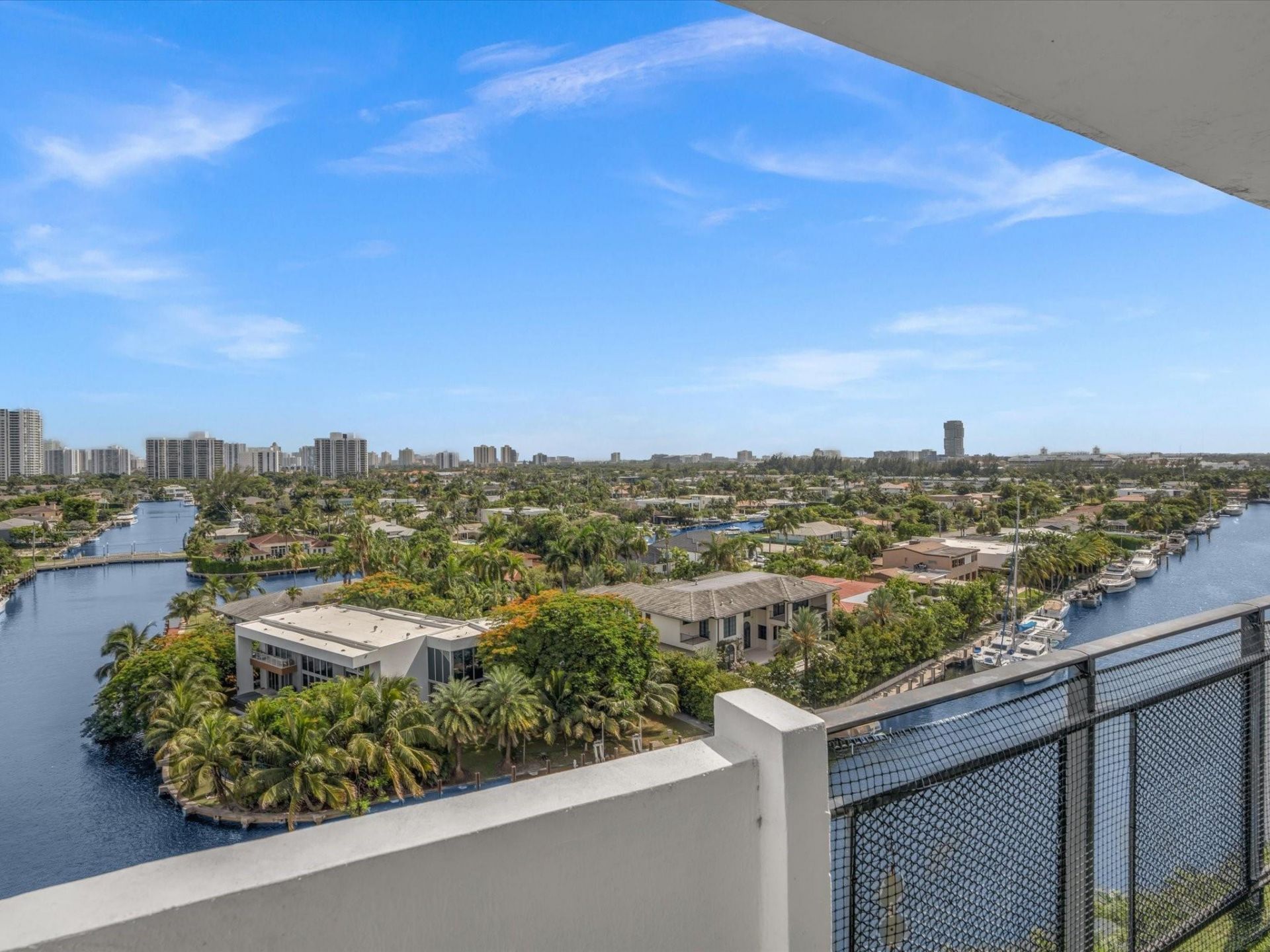 401 Golden Isles Drive, Unit 1007, Hallandale Beach, FL 33009 Photo
