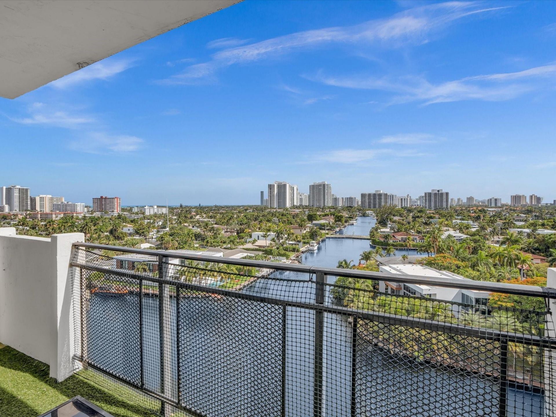 401 Golden Isles Drive, Unit 1007, Hallandale Beach, FL 33009 Photo