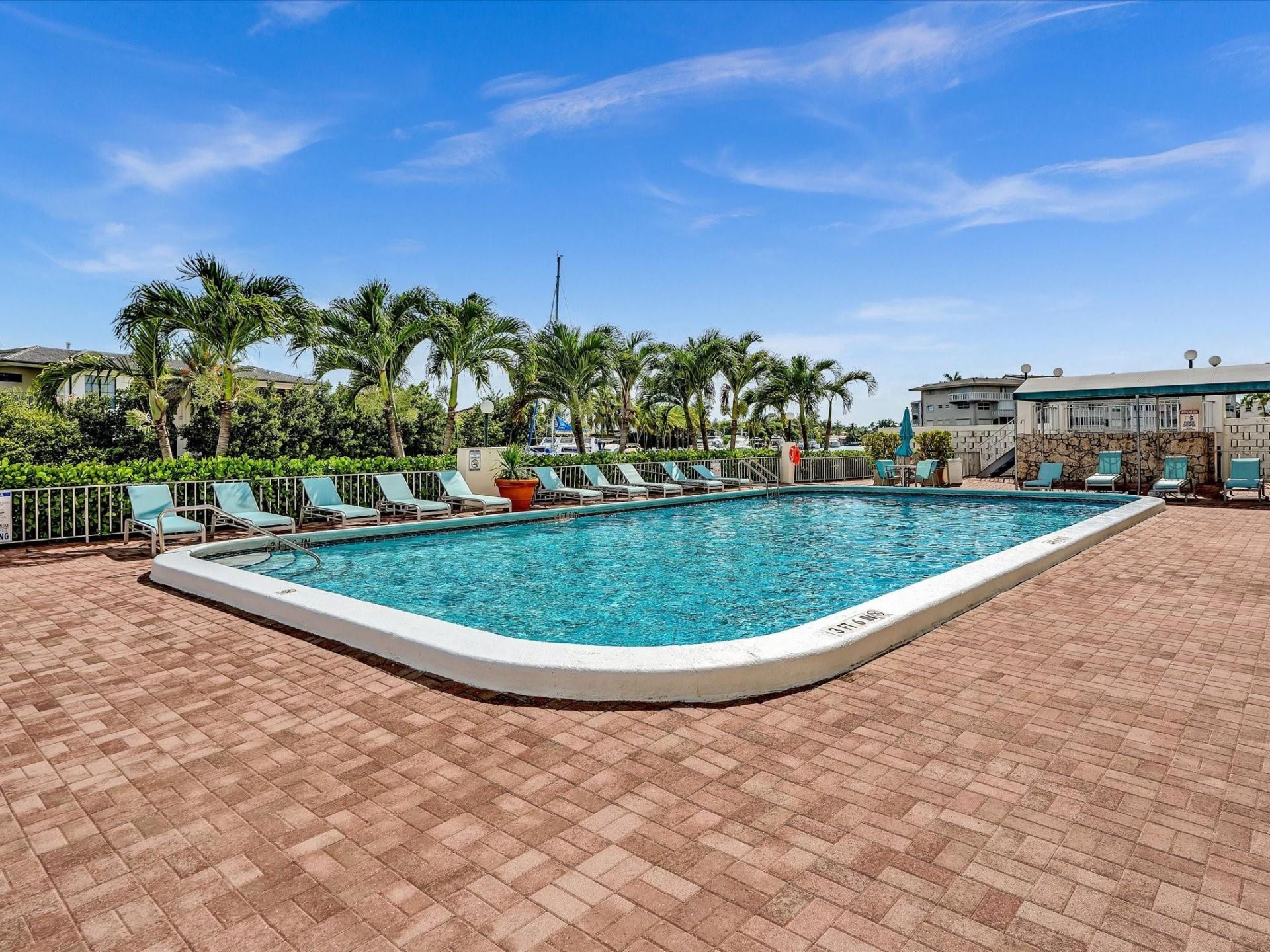 401 Golden Isles Drive, Unit 1007, Hallandale Beach, FL 33009 Photo