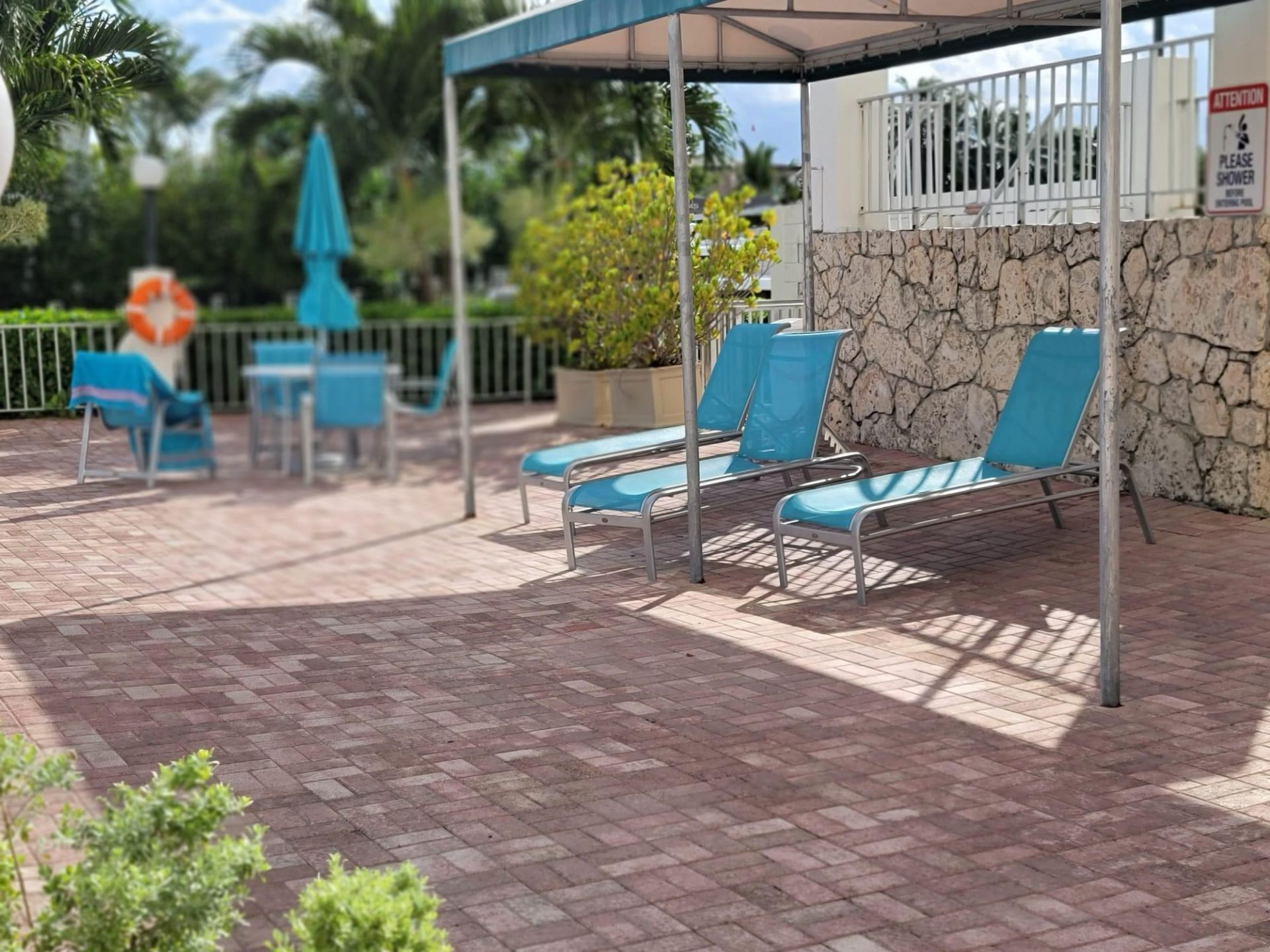 401 Golden Isles Drive, Unit 1007, Hallandale Beach, FL 33009 Photo