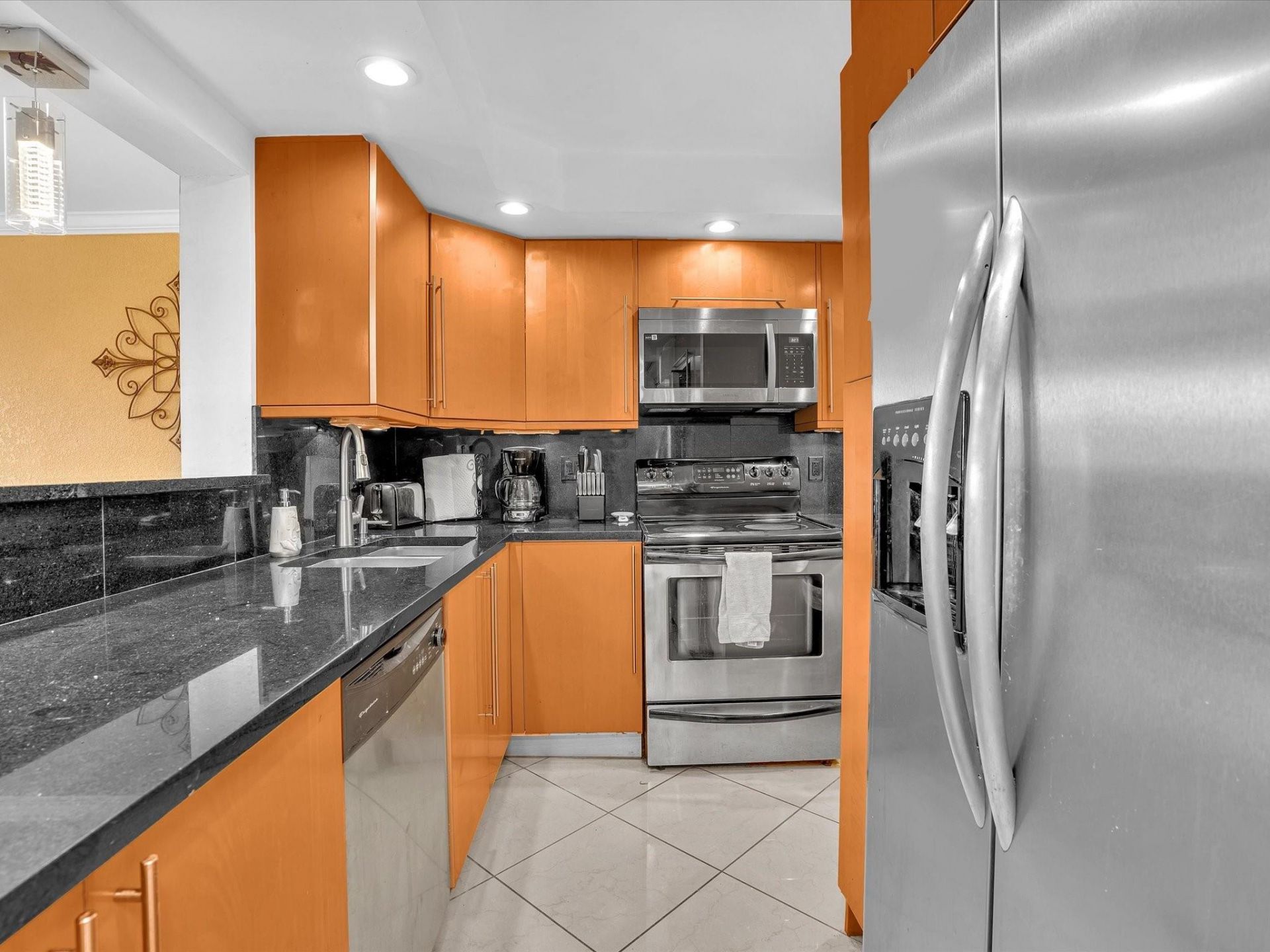 401 Golden Isles Drive, Unit 1007, Hallandale Beach, FL 33009 Photo