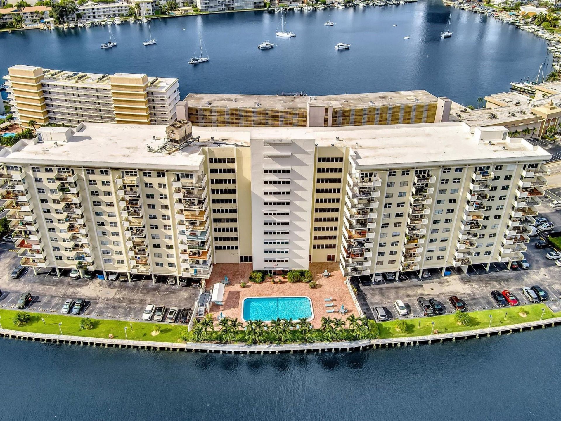 401 Golden Isles Drive, Unit 1007, Hallandale Beach, FL 33009 Photo