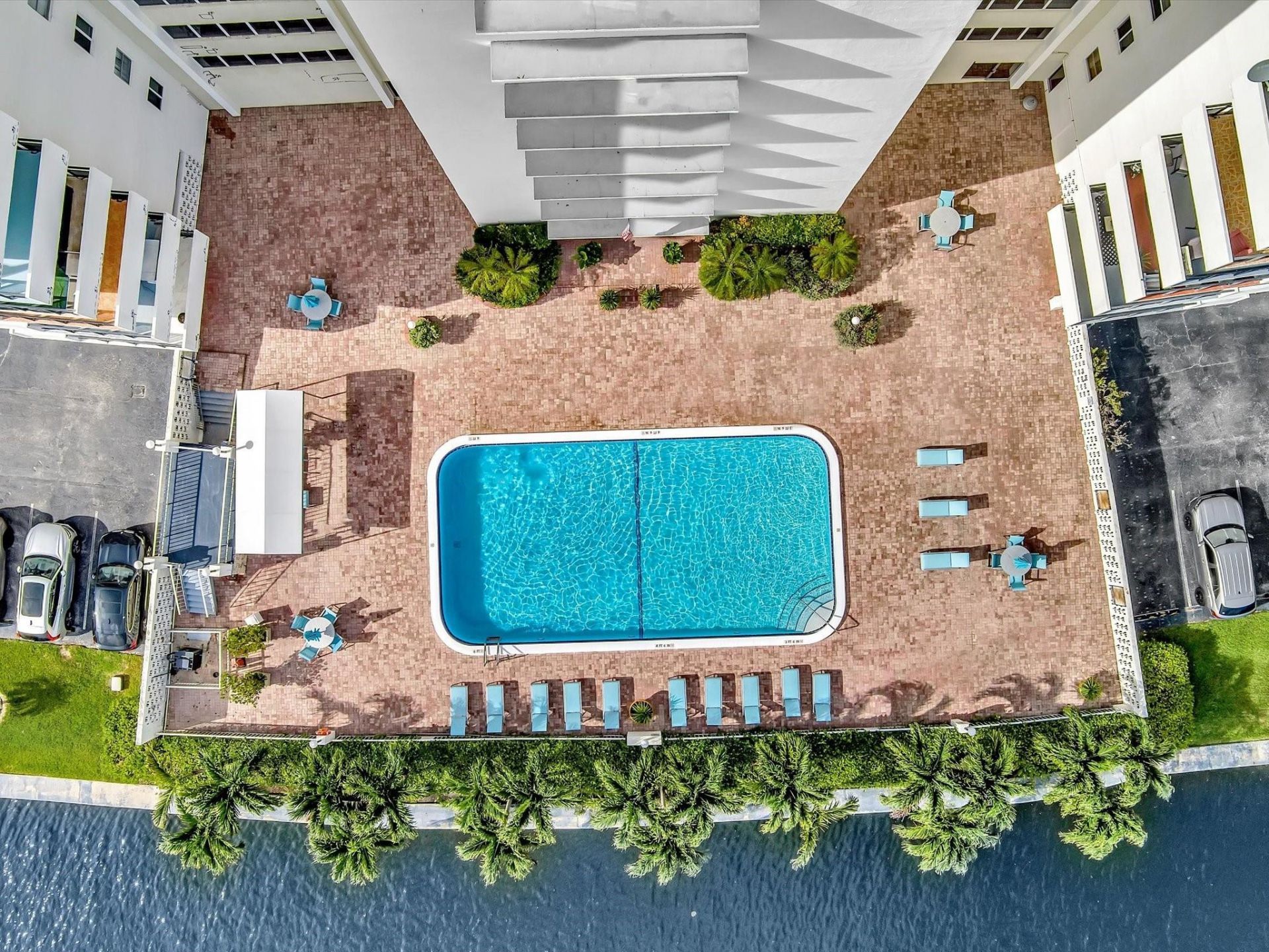 401 Golden Isles Drive, Unit 1007, Hallandale Beach, FL 33009 Photo