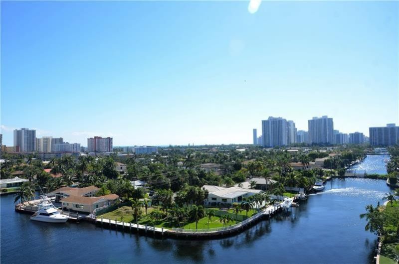 401 Golden Isles Drive, Unit 1007, Hallandale Beach, FL 33009 Photo