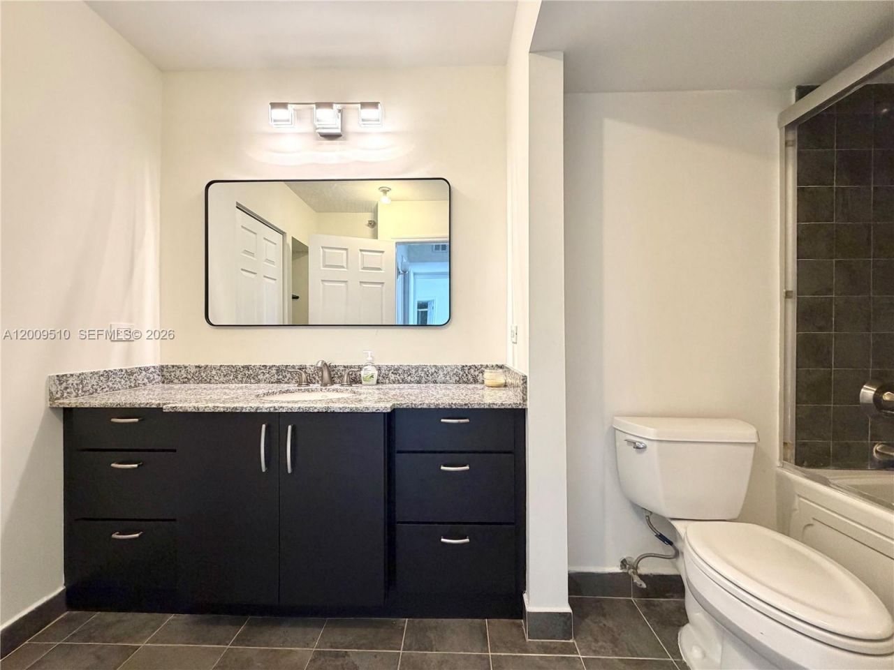 20515 E Country Club Dr, Unit 1642, Aventura, FL 33180 Photo