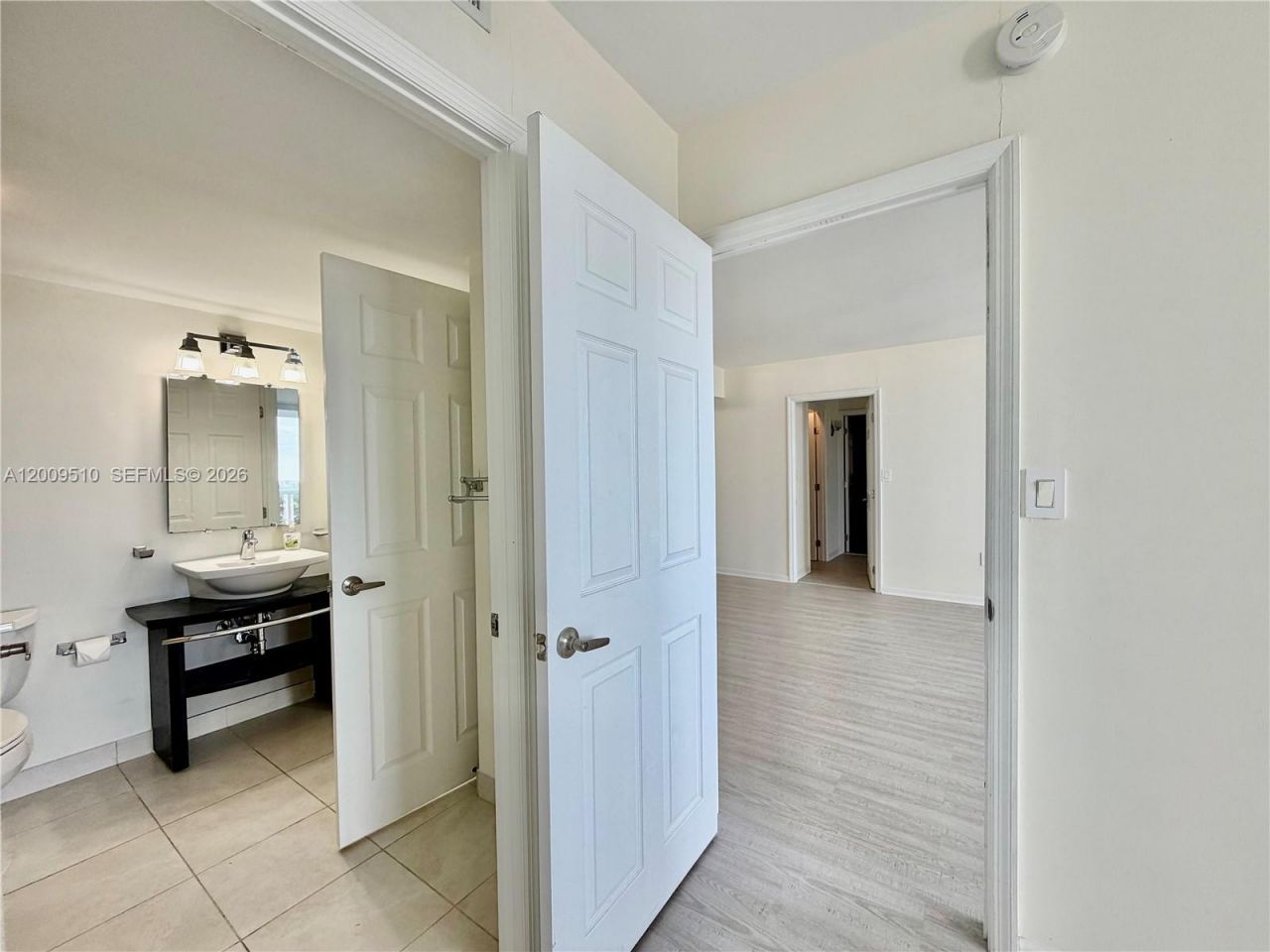 20515 E Country Club Dr, Unit 1642, Aventura, FL 33180 Photo
