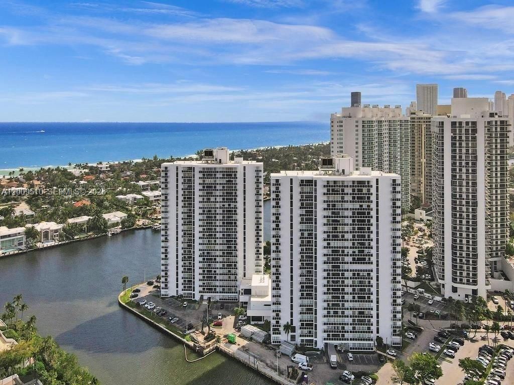 20515 E Country Club Dr, Unit 1642, Aventura, FL 33180 Photo