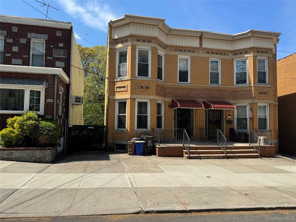 82-72 88th Place , Glendale, NY 11385