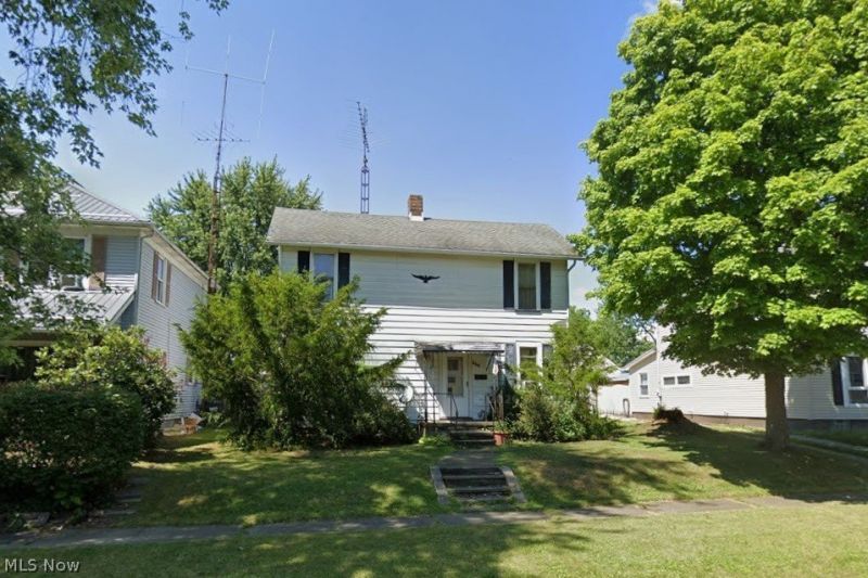 266 W Maryland Avenue, Sebring, OH 44672 Main Photo