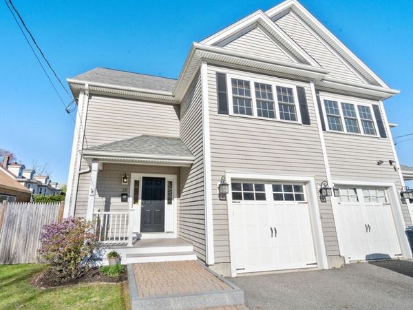 18 Hovey Street, Unit 18, Newton, MA 02458