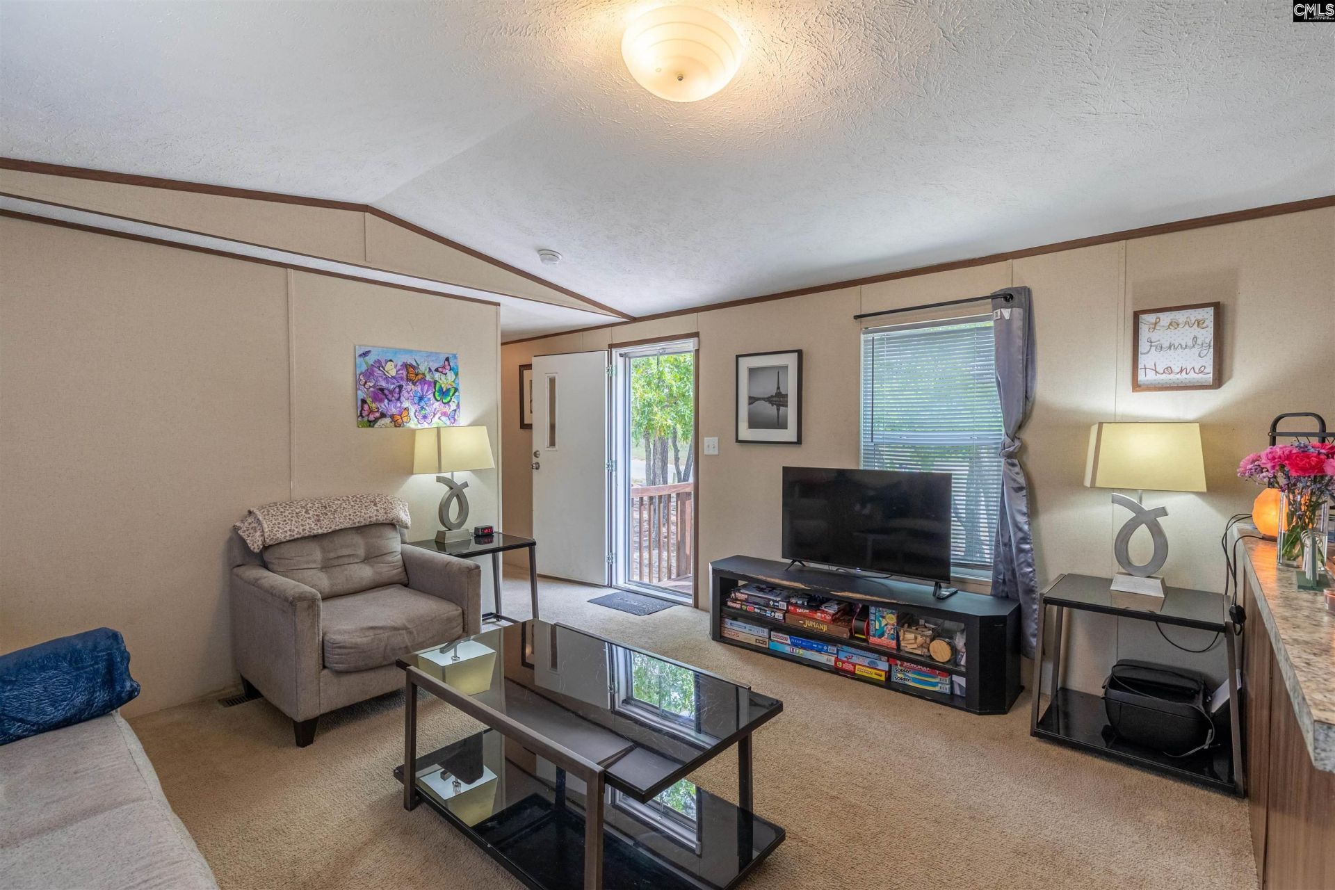 224 Glencrest Drive  Photo 4