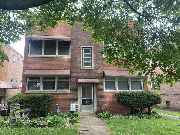 8227 Keating Avenue, Unit 1B, Skokie, IL 60076