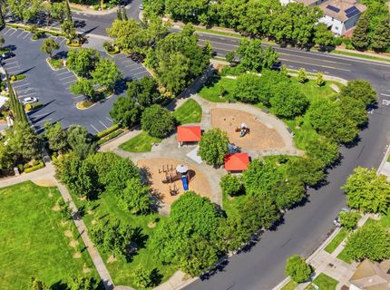 9707 Nature Trail Way, Elk Grove, CA 95757 Photo