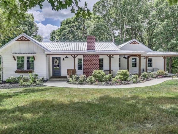 7120 Wallace RD , Fairview, TN 37062