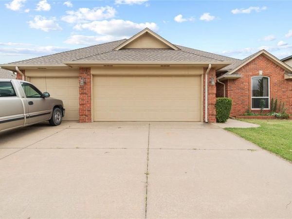 10204 SW 25th Street, Yukon, OK 73099